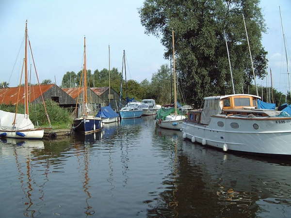 Hicking Staithe - Boats with old maintenance sheds in the background

Picture kindly supplied by www.tournorfolk.co.uk
